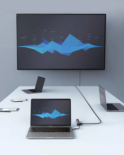 موزع USB-C فائق النحافة A8338HA1 من أنكر 5 في 1